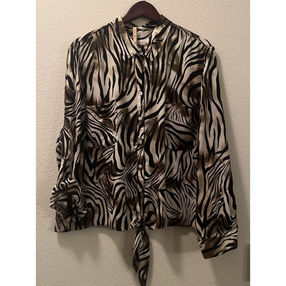Chico's Roll Tab Sleeve Animal Print Tie Waist Button Up Collar Shirt Blouse L